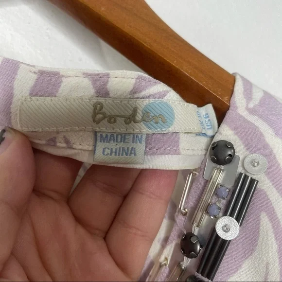 Boden Leaf Print Beaded‎ Front Top Size 6 - Picture 4 of 6